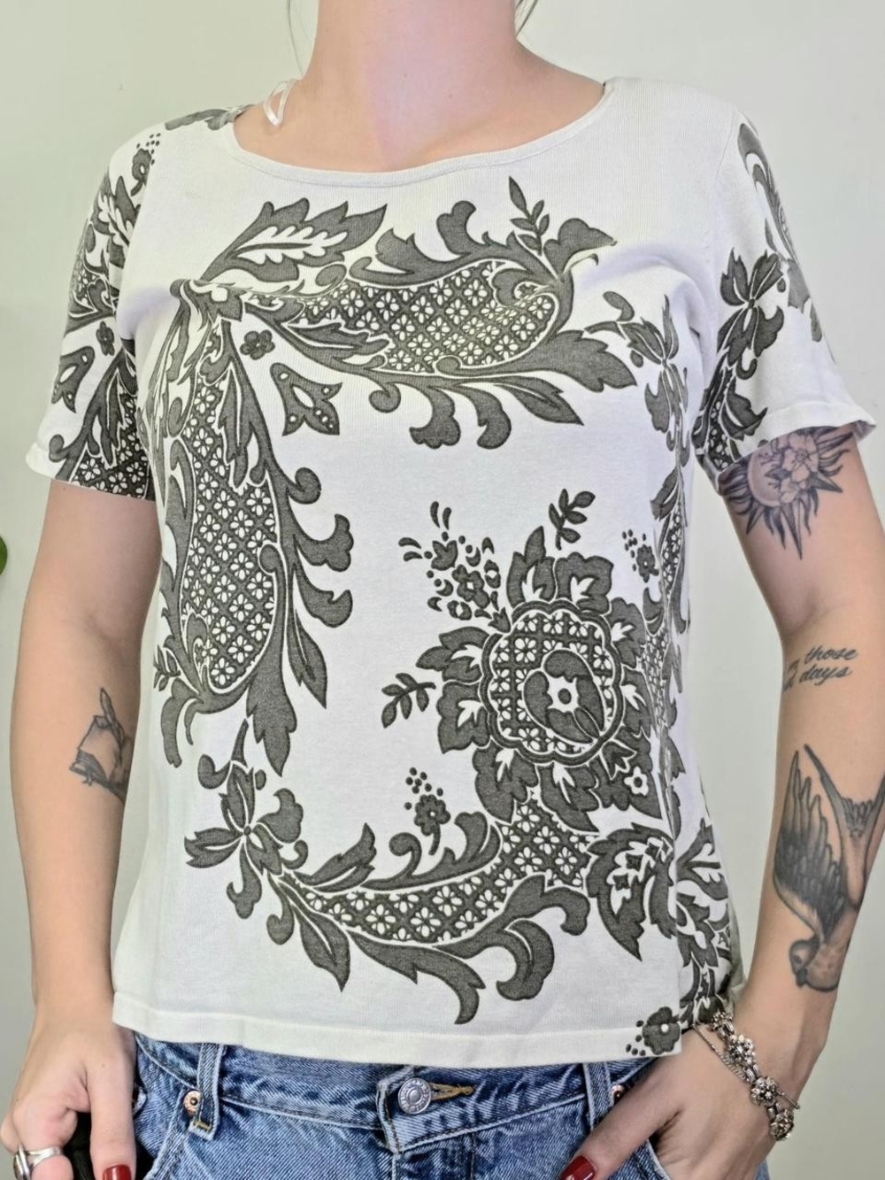Vintage Y2K paisley print boho tee Size M - Picture 2 of 8